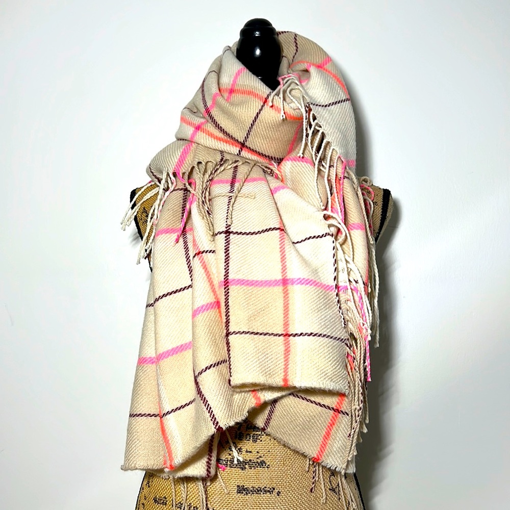 Multi-Color Plaid Scarf/Wrap. Os - image 2